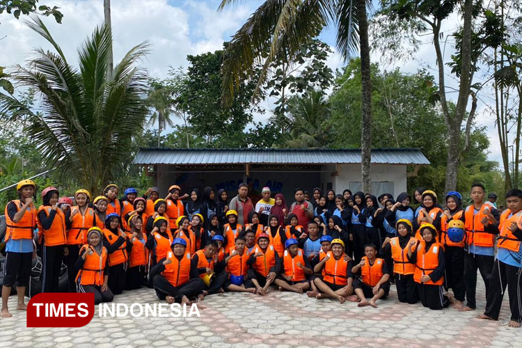 Anggota-pramuka-Praja-Tegak-Smanta-SMAN-1.jpg