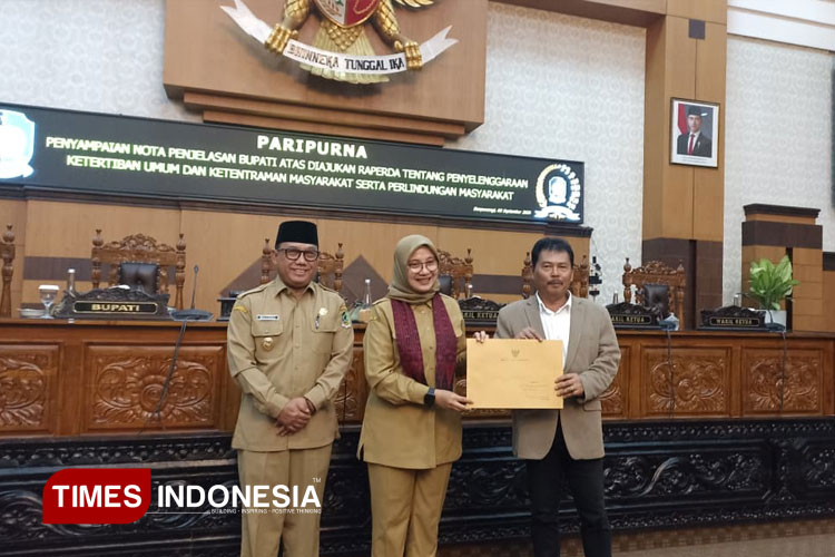 Bupati Banyuwangi Bahas Raperda Ketertiban Umum Bersama Legislatif