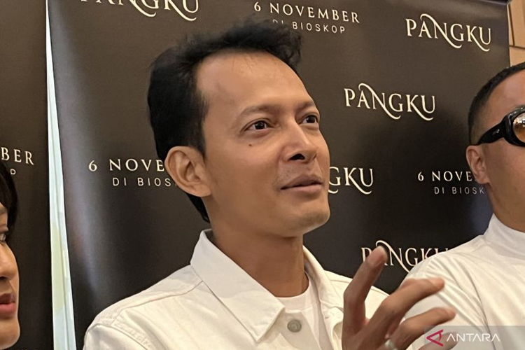 Fedi Nuril Siap Tampil di Film 'Pangku' Besutan Reza Rahadian