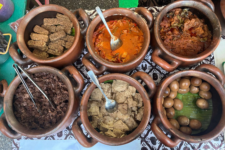 Gudeg Ternyata Punya Dua Versi, Yogyakarta dan Solo Ini Bedanya