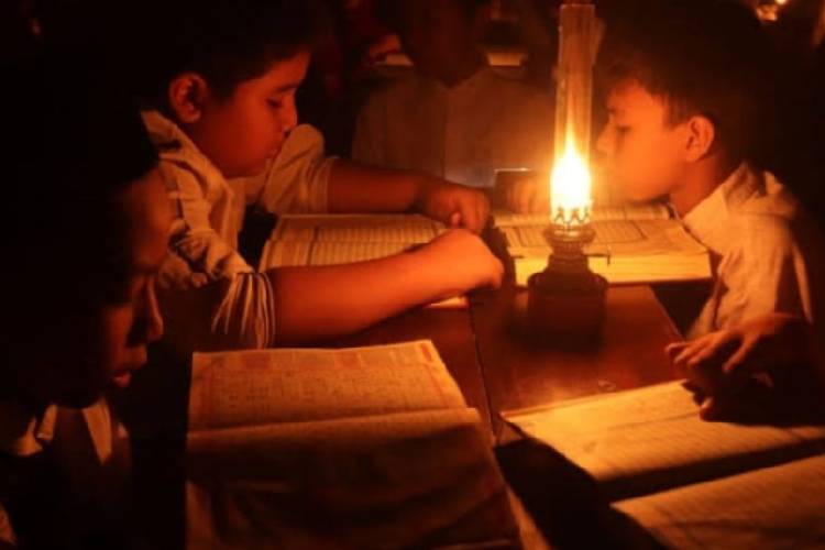Efisiensi Tanpa Empati, Insentif Guru Ngaji di Cianjur Malah Dipangkas
