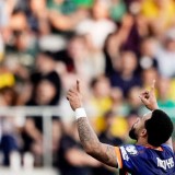 Belanda Libas Lithuania, Memphis Depay Ukir Sejarah