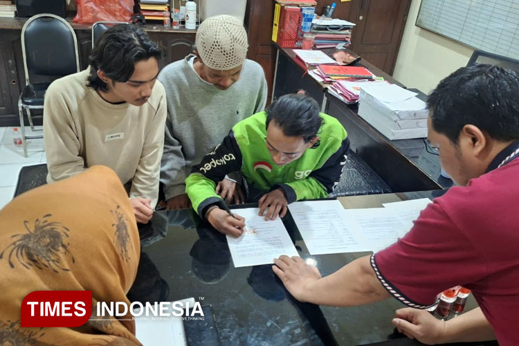 Polisi Damaikan Jukir dan Ojol Usai Ribut di Kafe Kota Malang