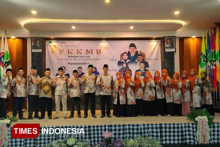 PKKMB FIK 2025 UNIRA Malang, Siapkan Maba Menjadi Pendidik Berkarakter Khayra Ummah