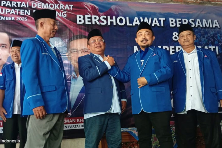 Demokrat Kabupaten Malang Rayakan HUT ke-24 dengan Sholawat Bersama dan Santunan Sosial