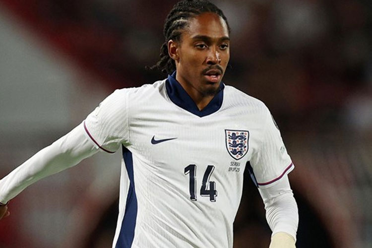 Djed Spence, menjadi pesepakbola Muslim pertama yang tampil bersama tim senior Inggris. (Foto: Tottenham Hotspur)