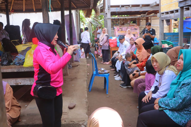 Ketua-Bhayangkari-Cabang-Lombok-Utara-Ny-Heny-Agus-Purwanta-a.jpg