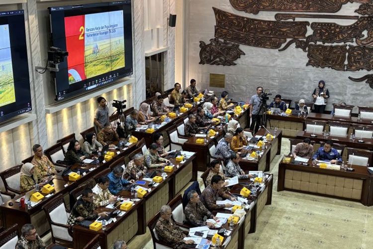 Rapat perdana Menteri Keuangan (Menkeu) Purbaya Yudhi Sadewa bersama Komisi XI DPR RI, di Jakarta, Rabu (10/9/2025). (Foto: Antara/Imamatul Silfia)