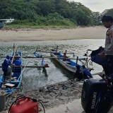 Terjebak di Laut Lepas, Empat Nelayan Berhasil Dievakuasi Satpolairud Polres Garut