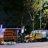Danau Unesa Surabaya Jadi Pusat Kuliner Malam