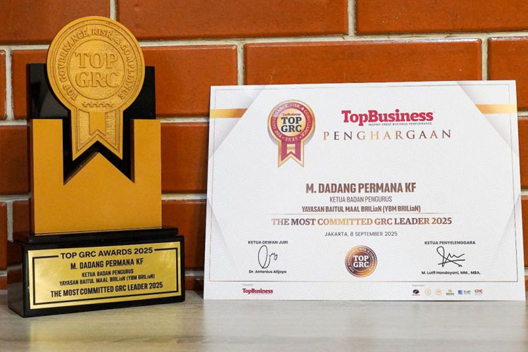 YBM BRILiaN Raih TOP GRC Awards & Penghargaan The Most Committed GRC Leader 2025