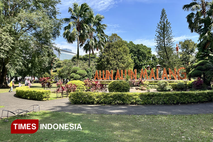 Alun-alun Merdeka Malang tampak depan. (Foto: Rizky Kurniawan Pratama/TIMES Indonesia)