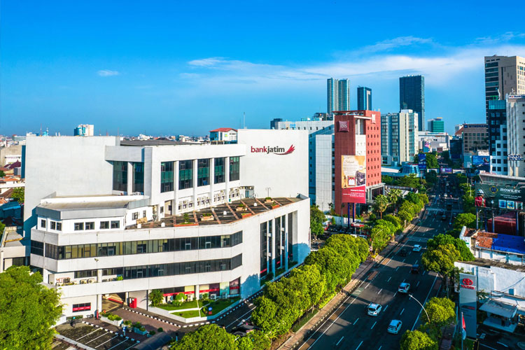 Kantor Pusat Bank Jatim di Jalan Basuki Rahmat Surabaya. (Foto: Dok.Humas Bank Jatim)