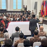 Menlu RI Tegaskan Janji Pemerintah Bantu Pendidikan Anak dari Zetro Leonardo Purba