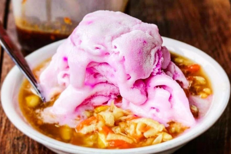 Aneka Rujak Unik di Indonesia, Ada yang Pakai Es Krim Hingga Batok Kelapa