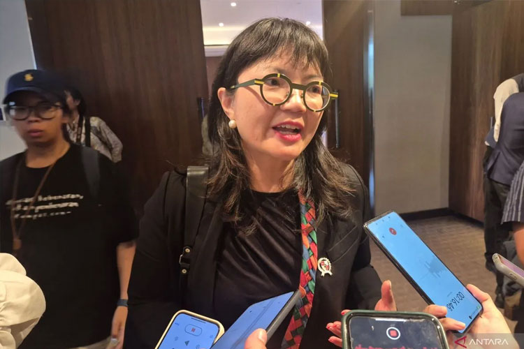 Wakil Menteri Pendidikan Tinggi, Sains, dan Teknologi (Wamendiktisaintek) Stella Christie ditemui dalam sebuah acara di Jakarta, Kamis (21/8/2025). ANTARA