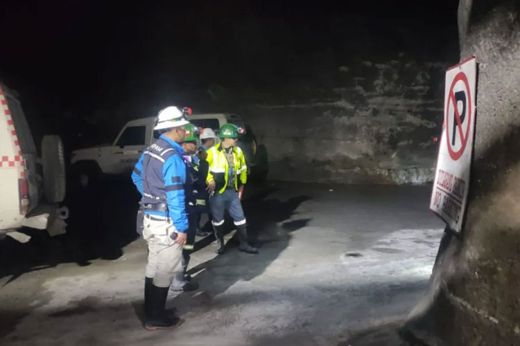 Para karyawan PT Freeport Indonesia yang bekerja di area tambang bawah tanah (underground) di wilayah Tembagapura, Mimika, Papua Tengah. (ANTARA/HO-Freeport)