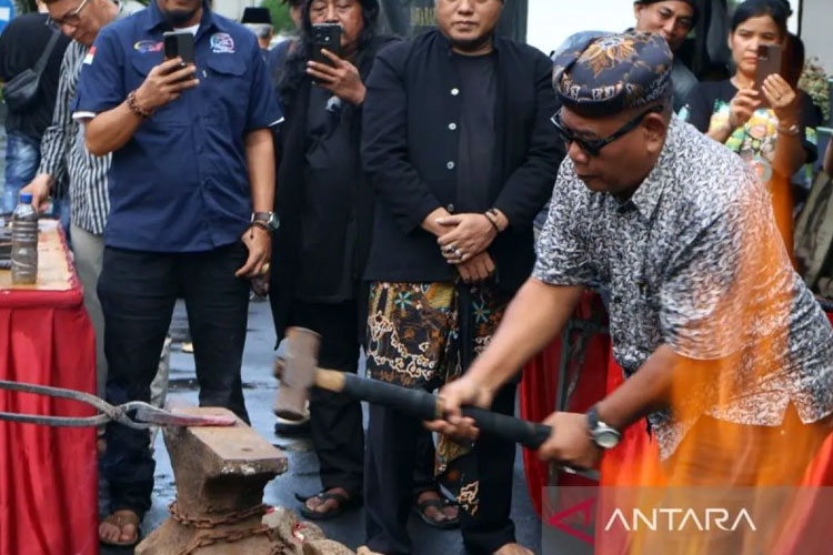 Disparbud Kabupaten Cirebon Gelar Pameran Tosan Aji