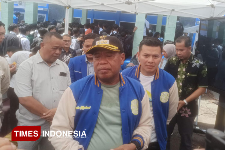 Bupati Majalengka, H Eman Suherman saat menghadiri KNPI Fest 2025. (FOTO:  Jaja Sumarja/TIMES Indonesia)