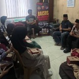 Gelar Jumat Berkah, Kasatresnarkoba Polres Banjar Beri Santunan Puluhan Anak Yatim Piatu