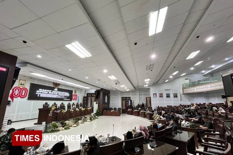 Suasana rapat paripurna di gedung DPRD Kota Malang. (Foto: Rizky Kurniawan Pratama/TIMES Indonesia)