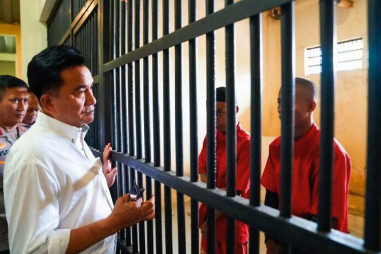 Menteri Yusril: Keputusan Pembentukan TGPF Demo Tunggu Presiden