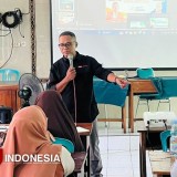 Kembangkan Literasi Digital, Guru SD Islamiyah Magetan Ikuti Pelatihan Menulis