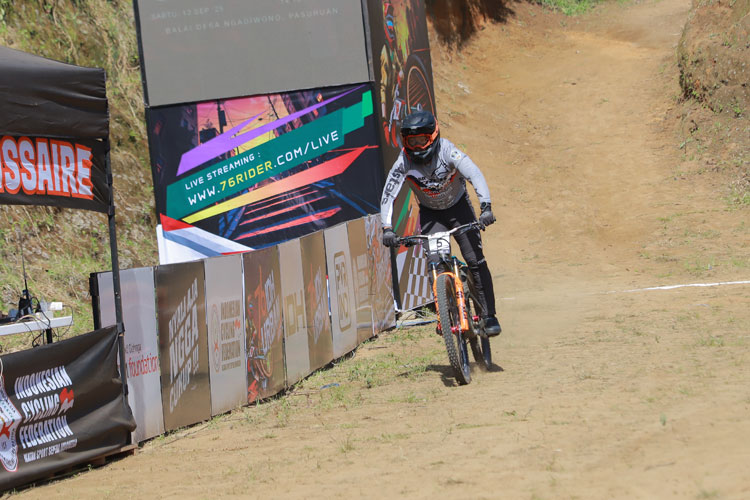 Indonesian-Downhill-3.jpg