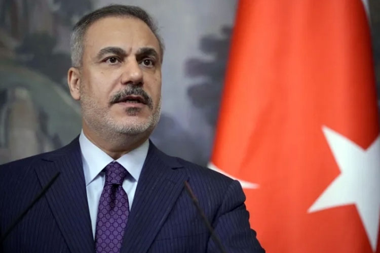 Hakan Fidan berbicara dalam konferensi pers bersama setelah pertemuan dengan Menteri Luar Negeri Rusia Sergey Lavrov di Moskow, Rusia, Selasa, 27 Mei 2025. (FOTO: Al Jazeera/AP).