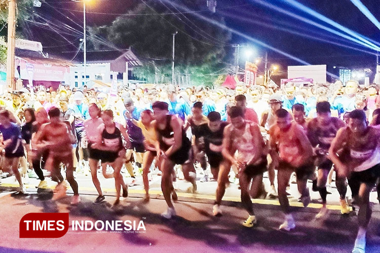 Tidak kurang dari 800 pelari dari berbagai daerah ikuti SolidariRun di Ponorogo. (Foto:Marhaban/TIMES ndonesia)