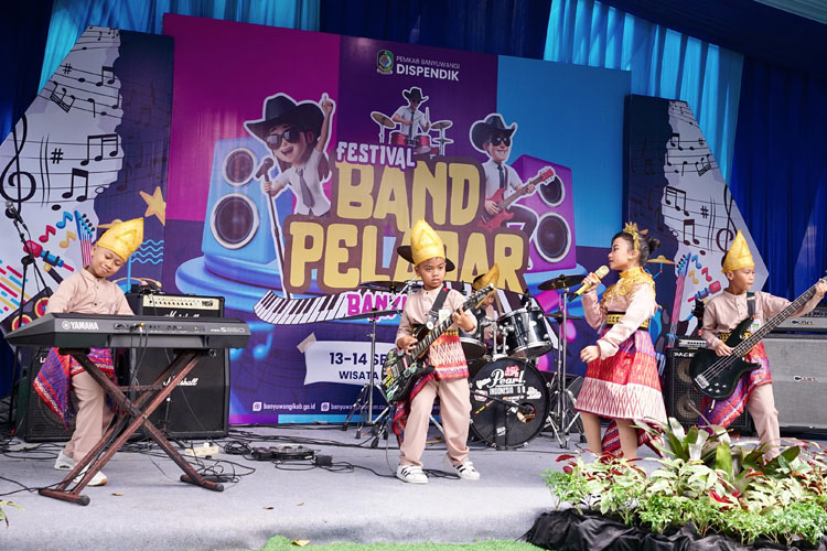 Puluhan Grup Beradu Bakat, Ini Dia Para Jawara Festival Band Pelajar Banyuwangi 2025