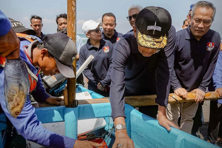 Sri Sultan HB X Tekankan Peningkatan Kapasitas Nelayan Yogyakarta Tak Cuma Wacana