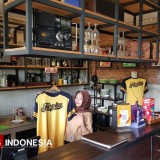 Ngopi di Kooka Coffee Malang, Bisa Tebus Murah Kaos Eksklusif