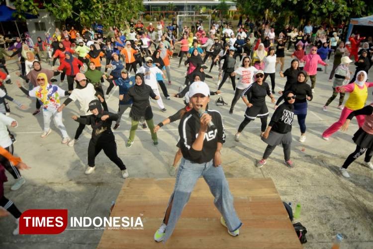 Semarak-kegiatan-Senam-Zumba-dan-Bazar-Kuliner-a.jpg