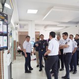 Kunker ke PT KAI Daop 7 Madiun, Dirut PT KAI Tinjau Fasilitas Stasiun Madiun