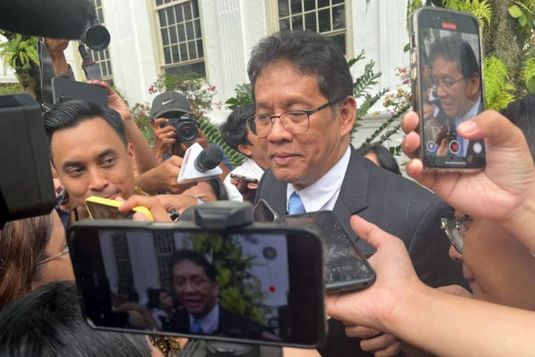 Menteri Keuangan (Menkeu) Purbaya Yudhi Sadewa saat menyampaikan keterangan di kompleks Istana Kepresidenan, Jakarta, Selasa (9/9/2025). (FOTO: ANTARA/Fathur Rochman)