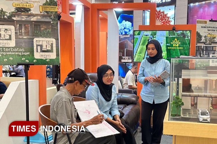 REI Yogyakarta ketika menggelar pameran di Hartono Mall Yogyakarta. (FOTO: Riyadi/TIMES Indonesia)