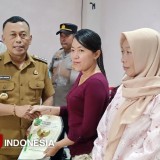 Bupati Ponorogo Serahkan 394 Sertifikat Tanah Milik Warga Desa Glinggang