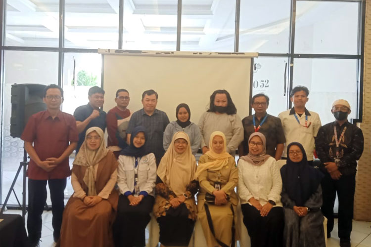 Forum OMS pemerhati HIV dan TB di Resto 52, Kota Malang, Selasa (16/10/2025).