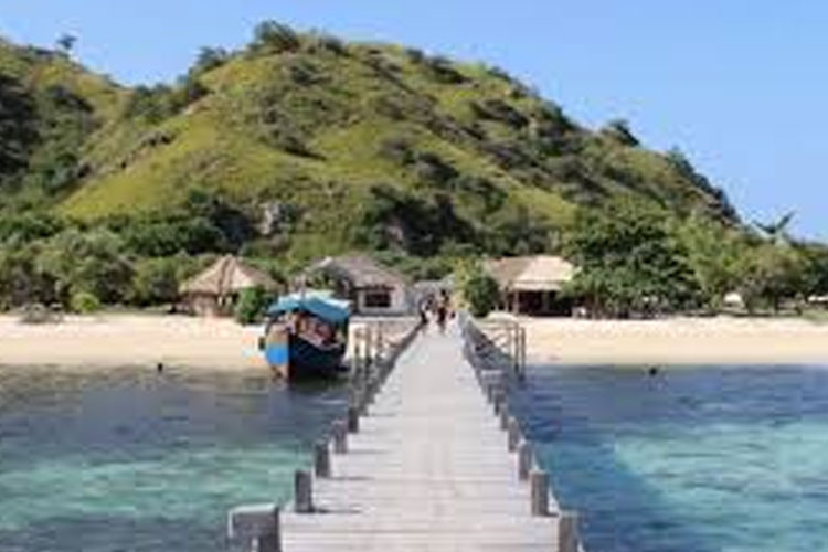 Pulau-Salura-2.jpg