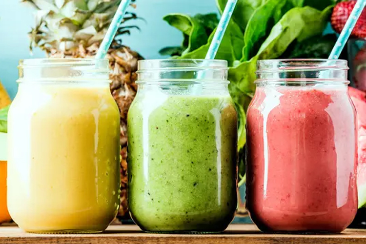 Ilustrasi jus segar yang terbuat dari buah dan sayur. FOTO:iStock