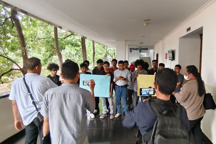 Aktivis-Maluku-Utara-2.jpg