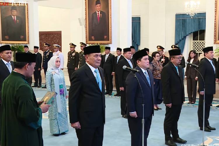 Presiden Prabowo Lantik Menko Polkam, dan 10 Pejabat Baru Kabinet Merah Putih