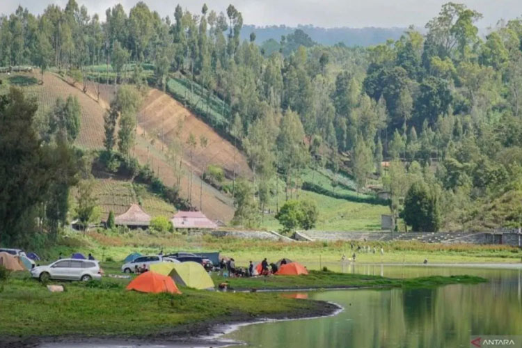 Tour Leader Dapat Sanksi Blacklist 5 Tahun Usai Bawa Pendaki Ilegal ke Gunung Semeru