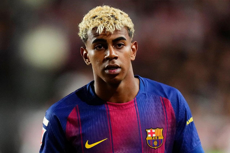 Lamine Yamal, absen saat Barcelona away ke kandang Newcastle United. (Getty Images)