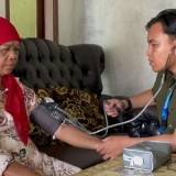 74 Lansia Dapat Layanan Kesehatan Lewat Program PRIMA HEALTH Fakultas Kedokteran UM