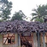 Gedung Sekolah Satu Atap di Lombok Timur Ambruk, Proses Belajar Mengajar Terganggu