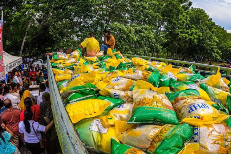 Bulog Mengklaim Penyaluran Beras SPHP Meringankan Beban Masyarakat