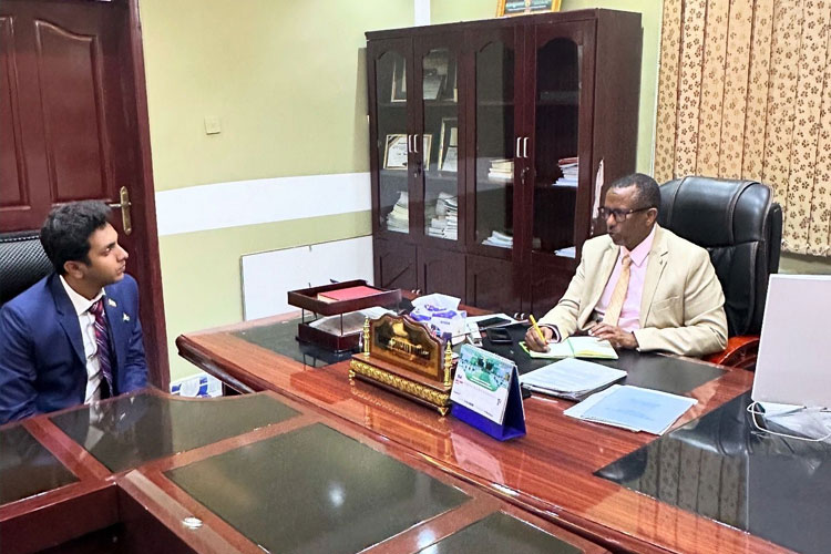Cumar Shucayb, Minister of Livestock, Fisheries and Rural Development and Abdul Rafay Afzal. (Photo: advocatepost)