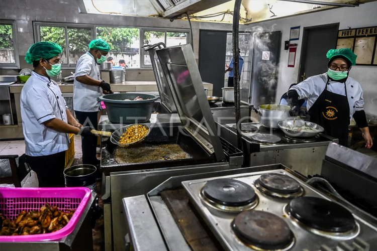 Ilustrasi. Dapur program Makan Bergizi Gratis. (Foto: img.antarafoto.com)